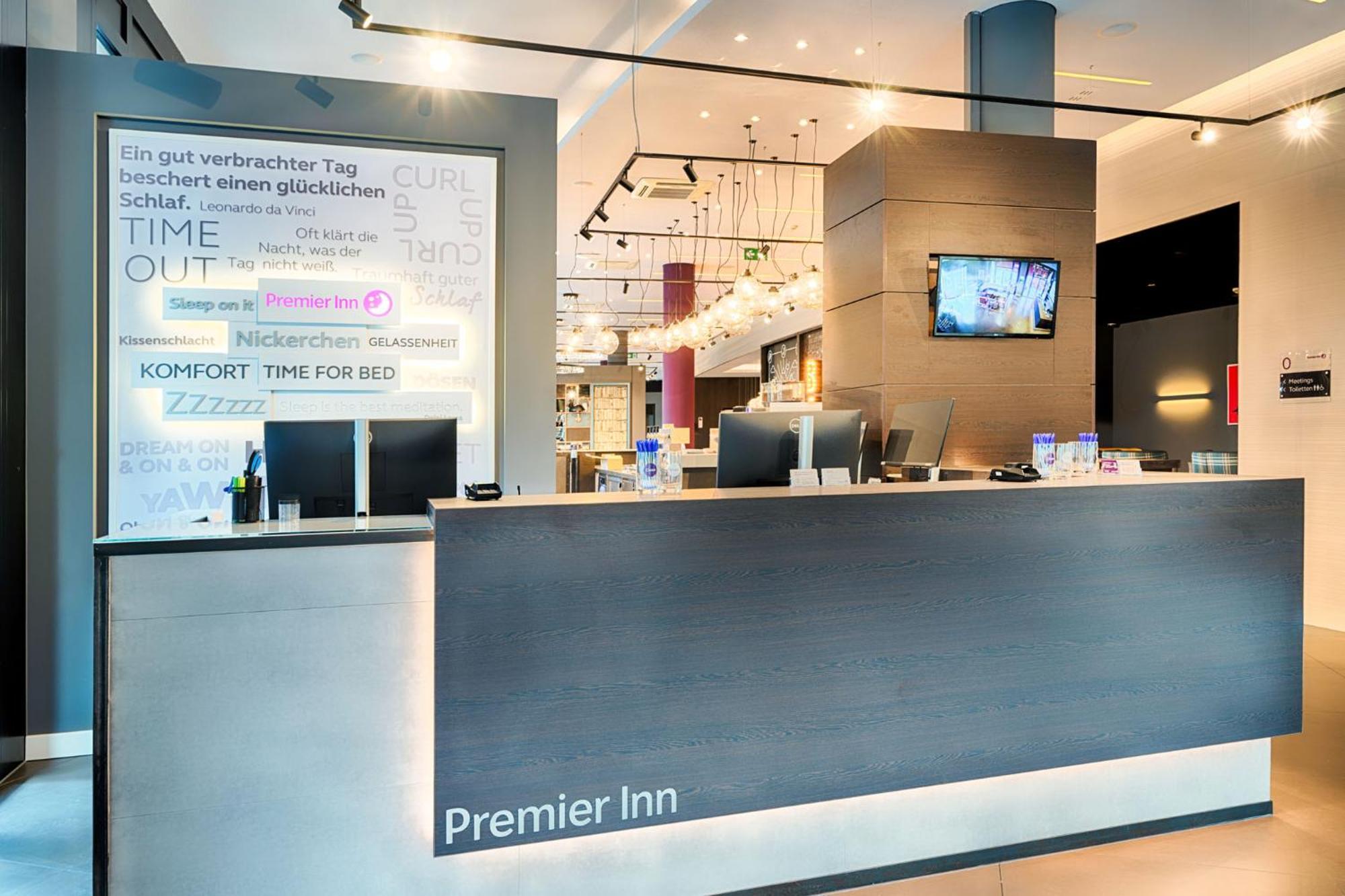 Premier Inn Heilbronn City Centre Ngoại thất bức ảnh